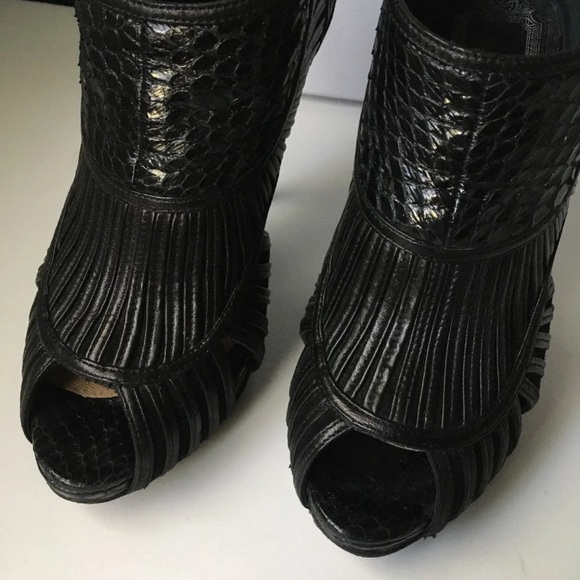 Christian Dior python ankle booties - Picture 5 of 9
